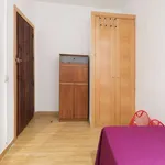 Rent a room of 260 m² in madrid