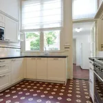 Huur 8 slaapkamer huis van 368 m² in Den Haag