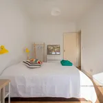 Rent 3 bedroom apartment in Lisbon