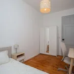 Rent a room in lisbon