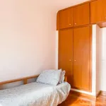 Rent 2 bedroom apartment of 61 m² in lisbon