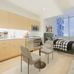 Rent 1 bedroom apartment of 63 m² in Manhattan