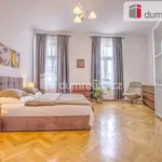 Rent 4 bedroom apartment of 130 m² in Prague