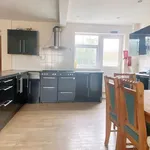 Rent 5 bedroom flat in Malvern Hills