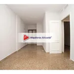 Alquilo 4 dormitorio apartamento de 145 m² en Alicante