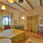 Rent 12 bedroom house of 773 m² in Rignano Flaminio