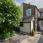 Rent 3 bedroom house in South East England