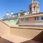 Rent 3 bedroom apartment of 144 m² in Valencia