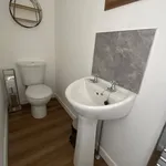 Rent 3 bedroom house in East Midlands