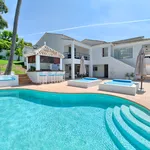 Rent 5 bedroom house of 230 m² in Malaga']