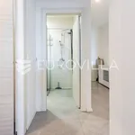 Najam 2 spavaće sobe stan od 64 m² u Podstrana