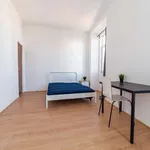 Rent a room in lisbon