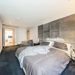 Rent 3 bedroom apartment in London