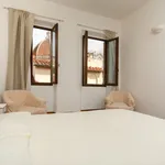 Rent 2 bedroom apartment of 90 m² in Florence