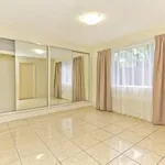 Rent 2 bedroom apartment in Surfers Paradise