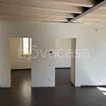 Rent 3 bedroom apartment of 90 m² in Albese con Cassano