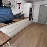 Rent 5 bedroom house in Wales