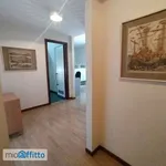 Affitto 2 camera appartamento di 65 m² in Genoa