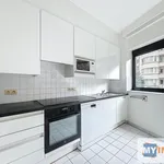 Rent 2 bedroom apartment of 98 m² in Ixelles