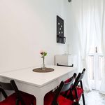 Rent a room of 105 m² in Milan