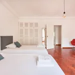 Rent 7 bedroom apartment in Lisbon