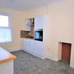 Rent 3 bedroom flat in South West England