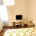 Rent a room of 120 m² in zaragoza