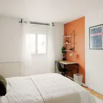  appartement avec 4 chambre(s) en location à Paris