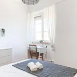 Rent a room of 120 m² in lisbon