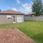 Rent 2 bedroom house of 97 m² in Johannesburg