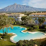 Rent 4 bedroom apartment of 140 m² in Marbella