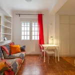 Rent 4 bedroom apartment in Valencia