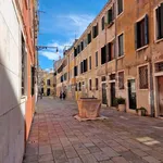 Rent 2 bedroom apartment of 50 m² in Venezia