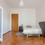 Rent 7 bedroom apartment in Lisbon