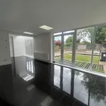 Rent 4 bedroom flat in West Midlands