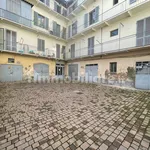 Affitto 5 camera appartamento di 120 m² in Alessandria