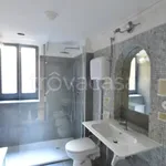 Rent 4 bedroom apartment of 98 m² in Genova