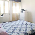 Quarto de 70 m² em porto