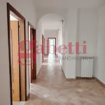 Affitto 5 camera appartamento di 132 m² in Venafro