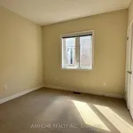 Maison de 3487 m² avec 3 chambre(s) en location à Richmond Hill (Oak Ridges Lake Wilcox)