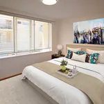 Rent 2 bedroom apartment in Caulfield North