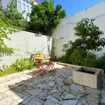 Rent a room of 98 m² in lisbon