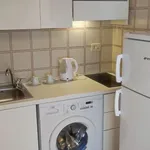 Rent 1 bedroom apartment of 35 m² in Roma