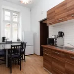 Rent 3 bedroom apartment in Krakow