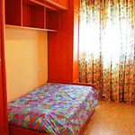 Alquilo 4 dormitorio apartamento de 120 m² en Alicante