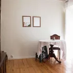 Rent 2 bedroom apartment of 50 m² in lisbon