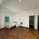 Rent 3 bedroom apartment of 102 m² in Genova