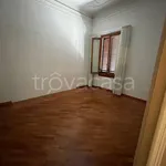 Affitto 5 camera appartamento di 130 m² in Firenze