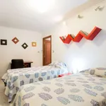 Rent 3 bedroom apartment of 90 m² in seville