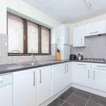 Rent 2 bedroom flat in Windsor